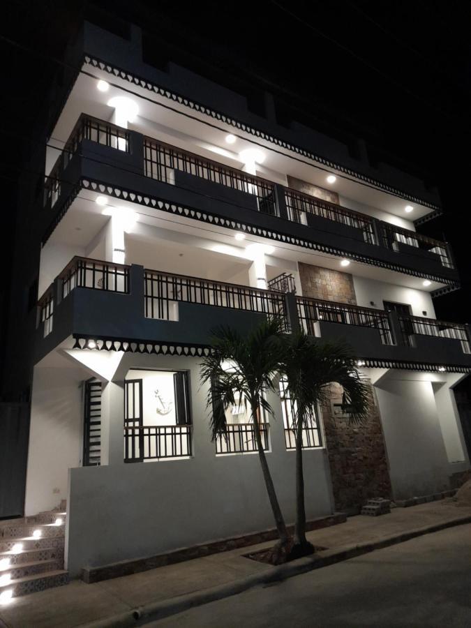 Hostal Marina Samana Eksteriør billede