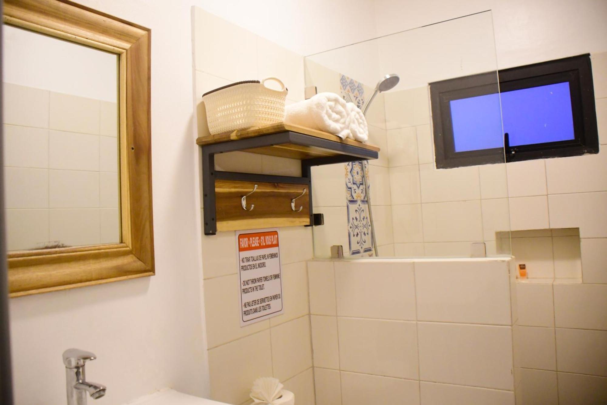 Hostal Marina Samana Eksteriør billede