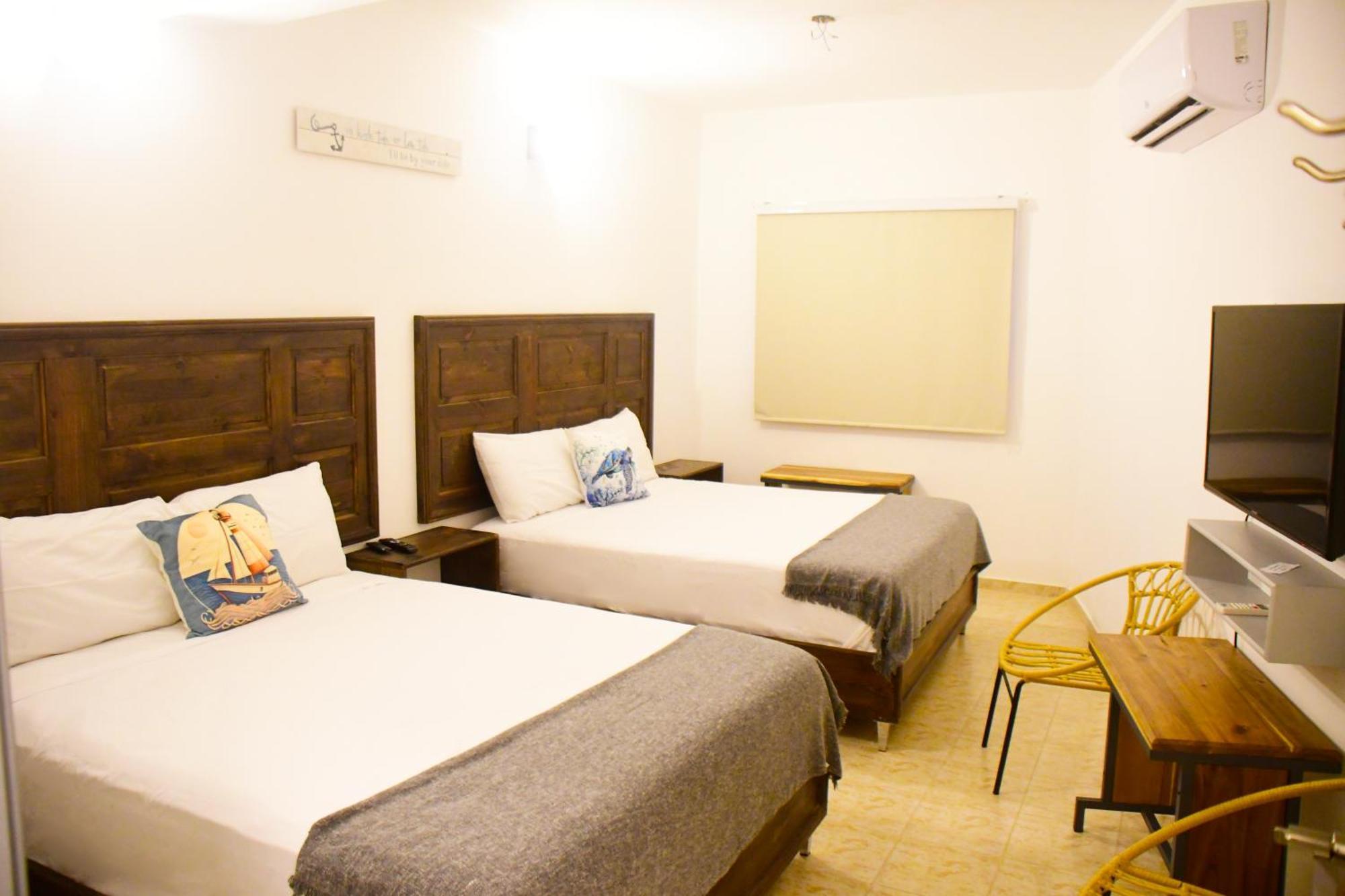 Hostal Marina Samana Eksteriør billede